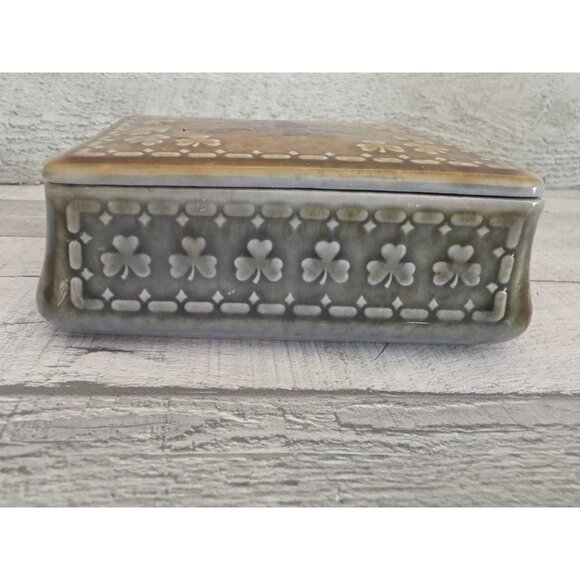 Vintage Irish Porcelain Trinket Box Hunter Scene & Shamrock Design Wade Ireland - Picture 3 of 10